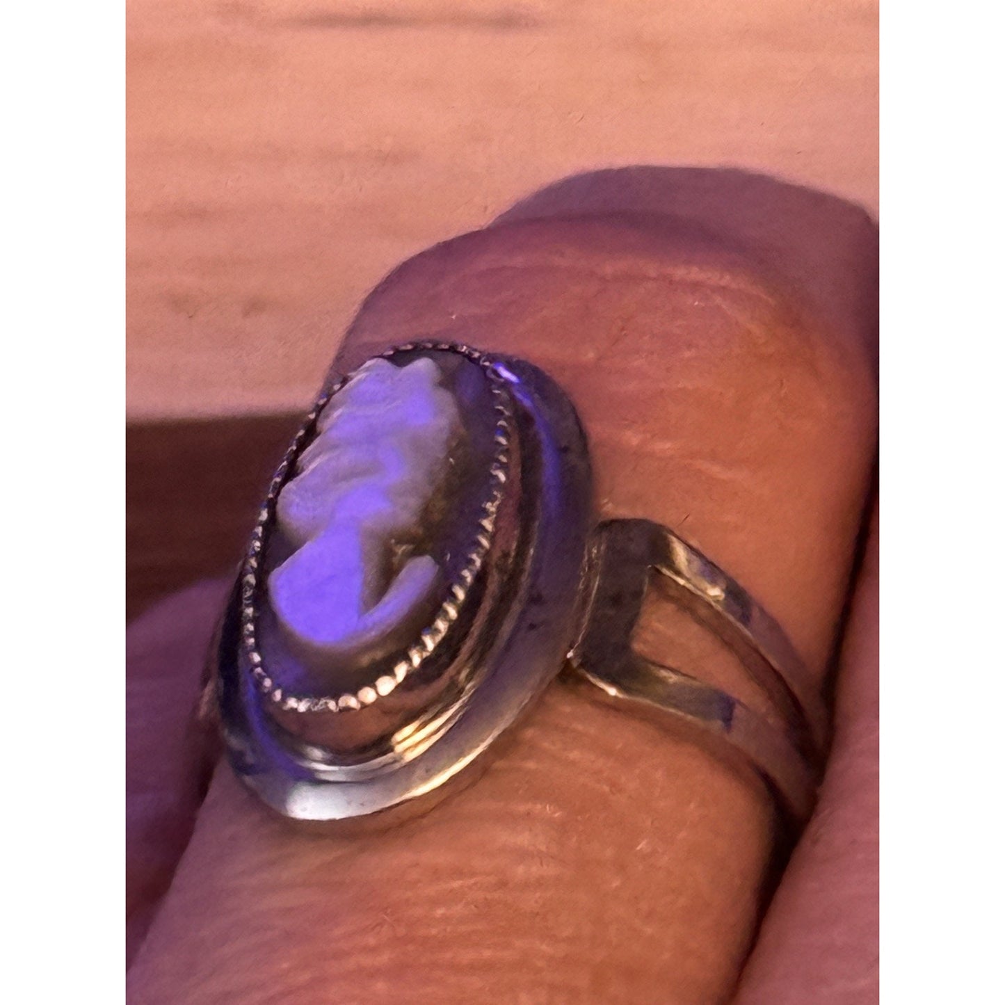 Vintage Signed Sarah Coventry Sterling Silver Mother Of Pearl Cameo Ring, 6.5