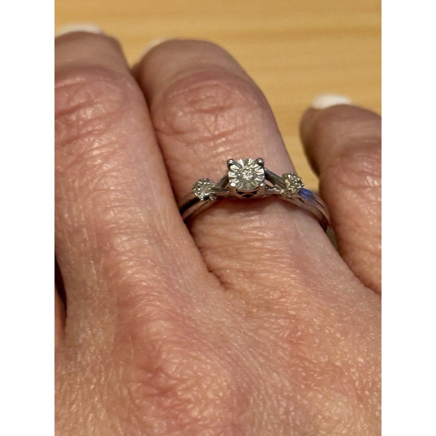 Vintage Sterling Silver Diamond Accent Sweetheart Ring Size 9 Starburst Setting