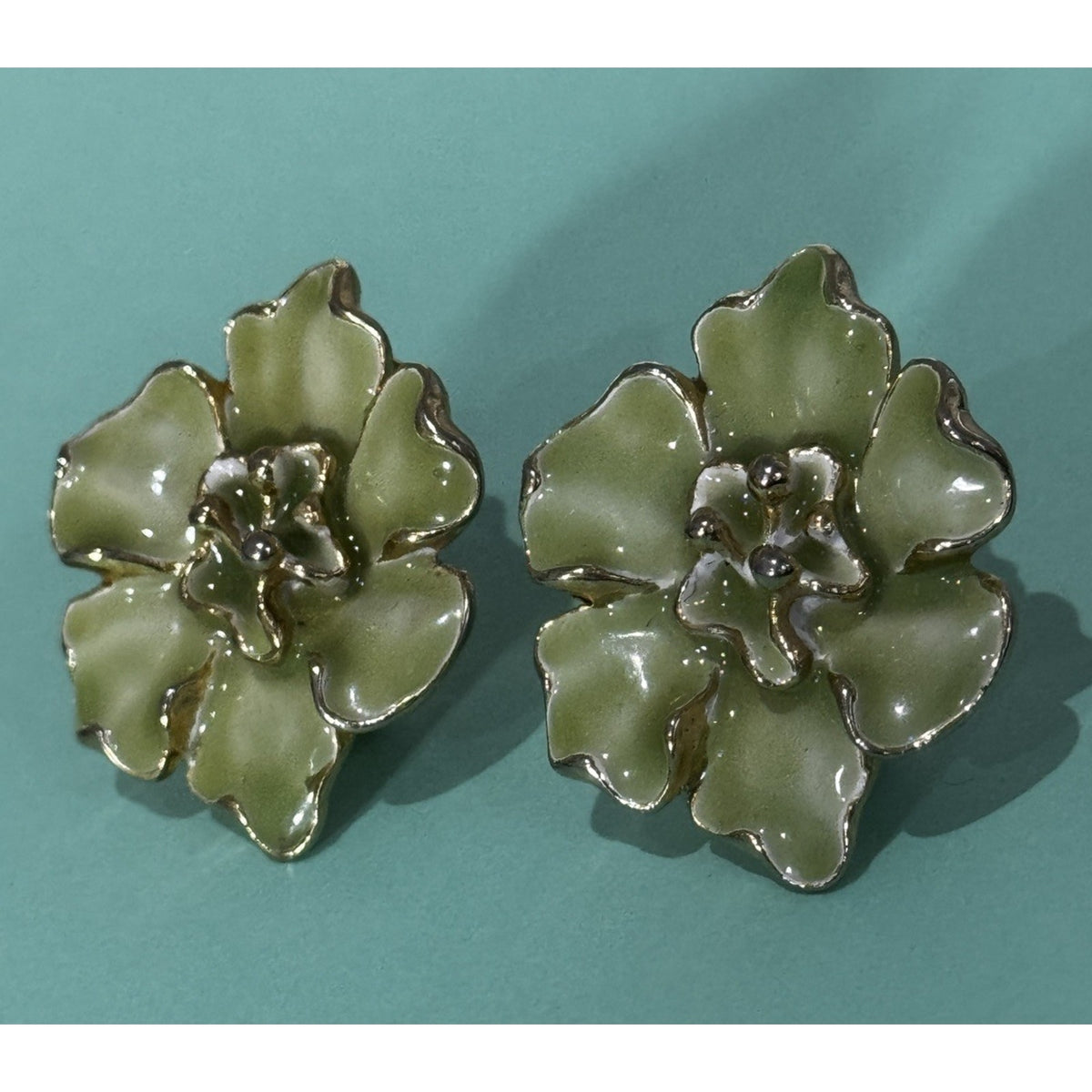Vintage Green Enamel Flower Clip On Earrings Gold Tone Large Floral Statement