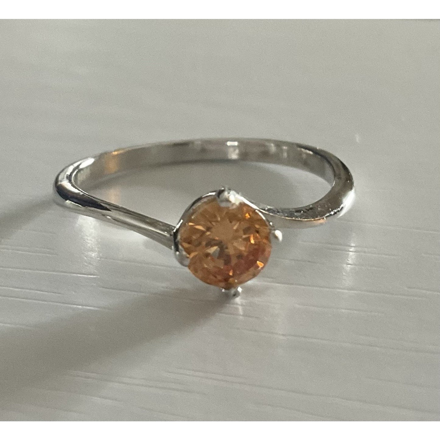 S925 Sterling Silver Orange Citrine-Color Solitaire Ring Size 6.5 Round Stone