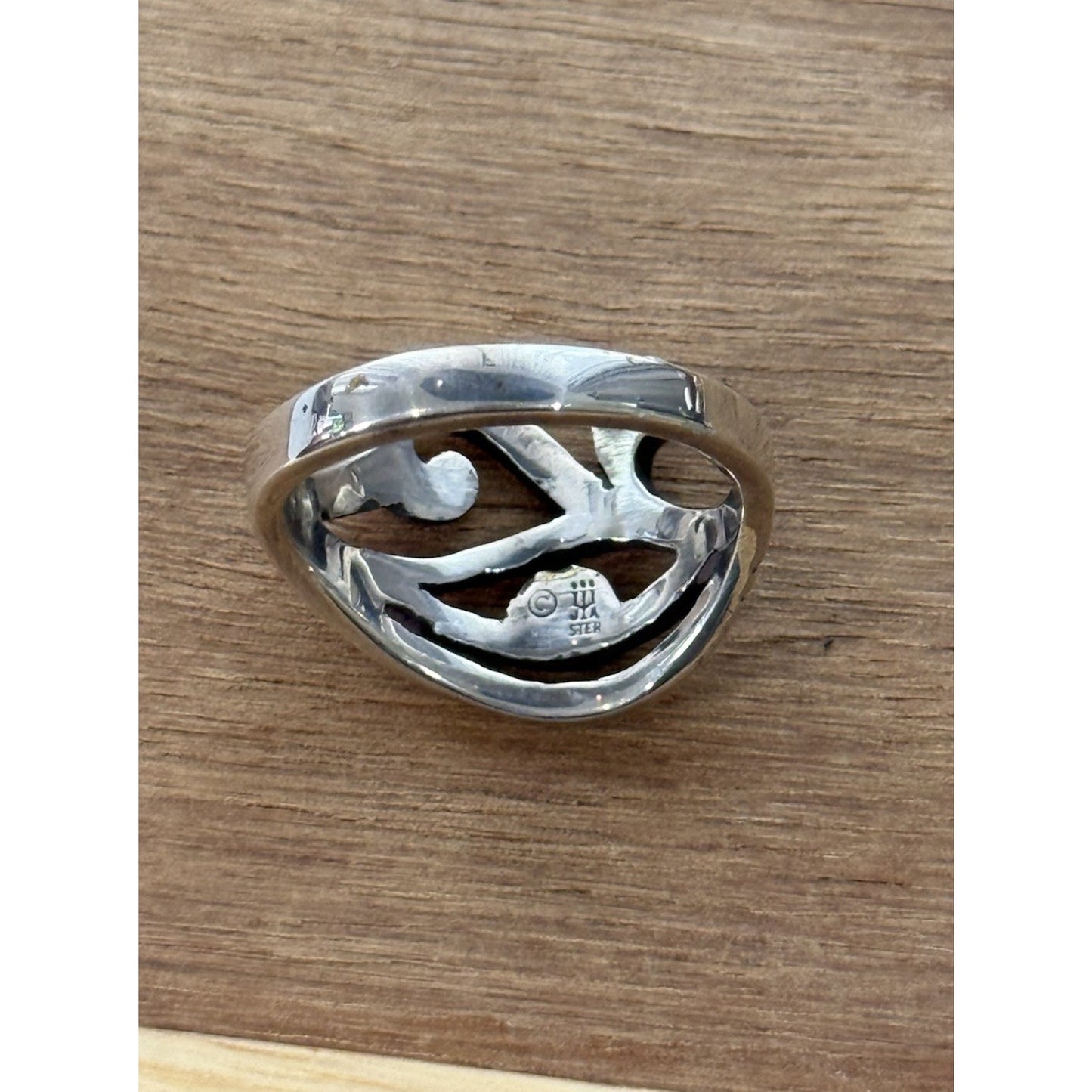 Retired James Avery Sterling Silver Eye of Horus Ring Size 11