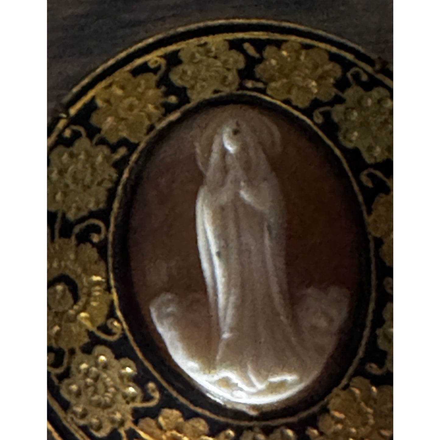 Antique Style Madonna Cameo Brooch Black Gold Floral Damascene Pin