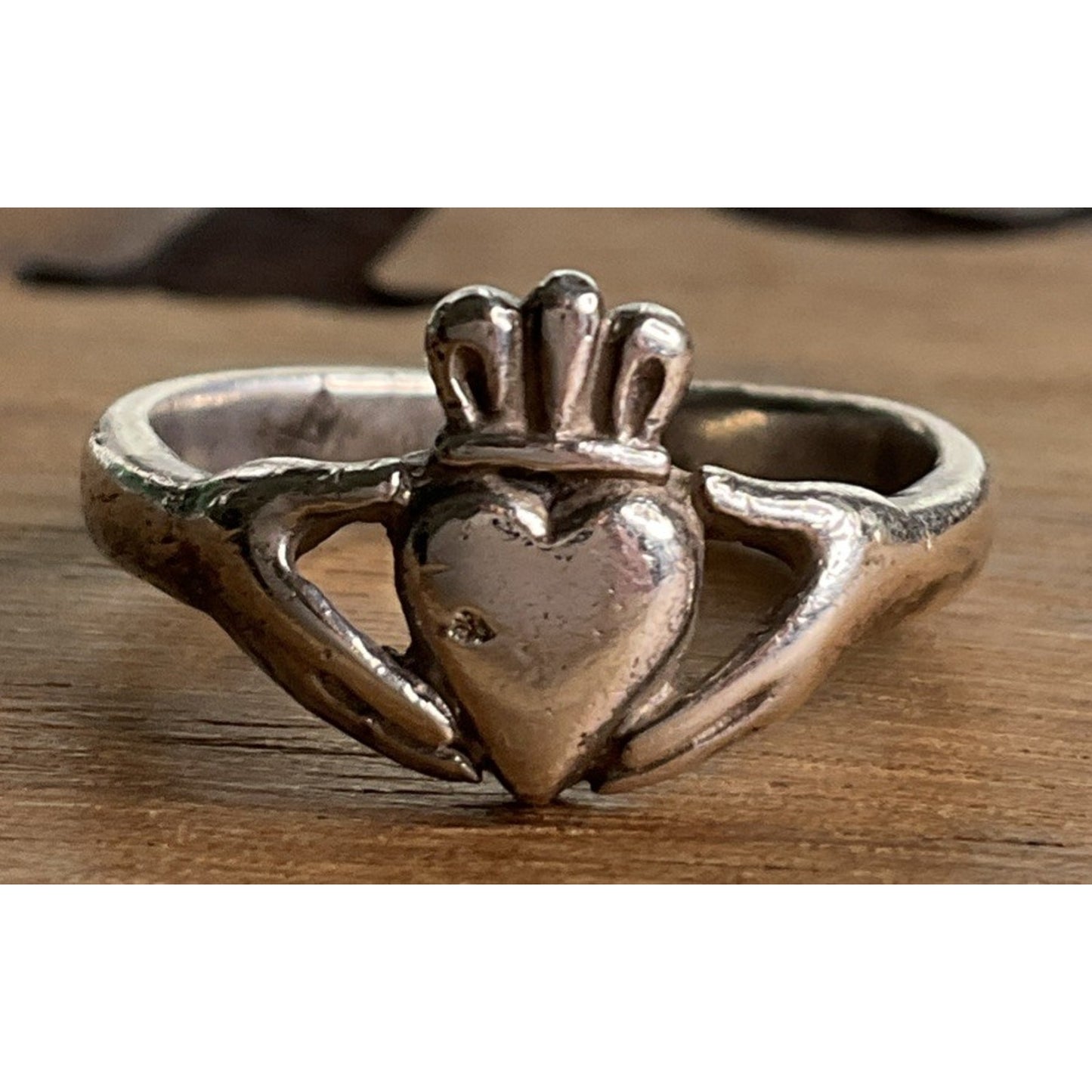 James Avery Retired Sterling Silver Claddagh Heart Ring Size 6.5
