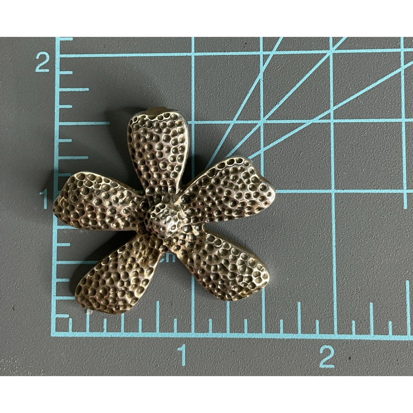 Bold Oxidized Silpada 925 Sterling Silver Pendant Daisy Flower