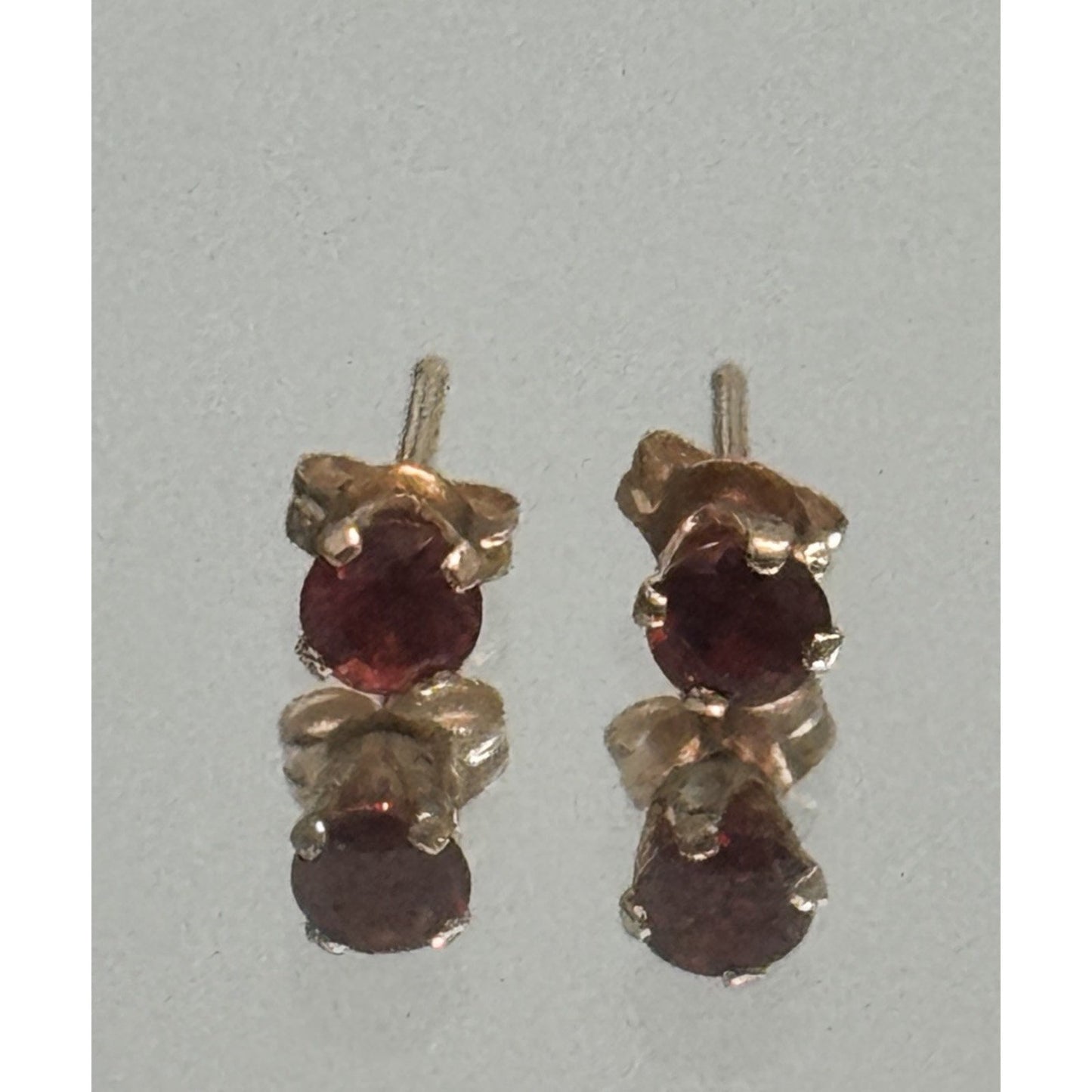 Vintage T&C 14k Gold Garnet Stud Earrings January Birthstone