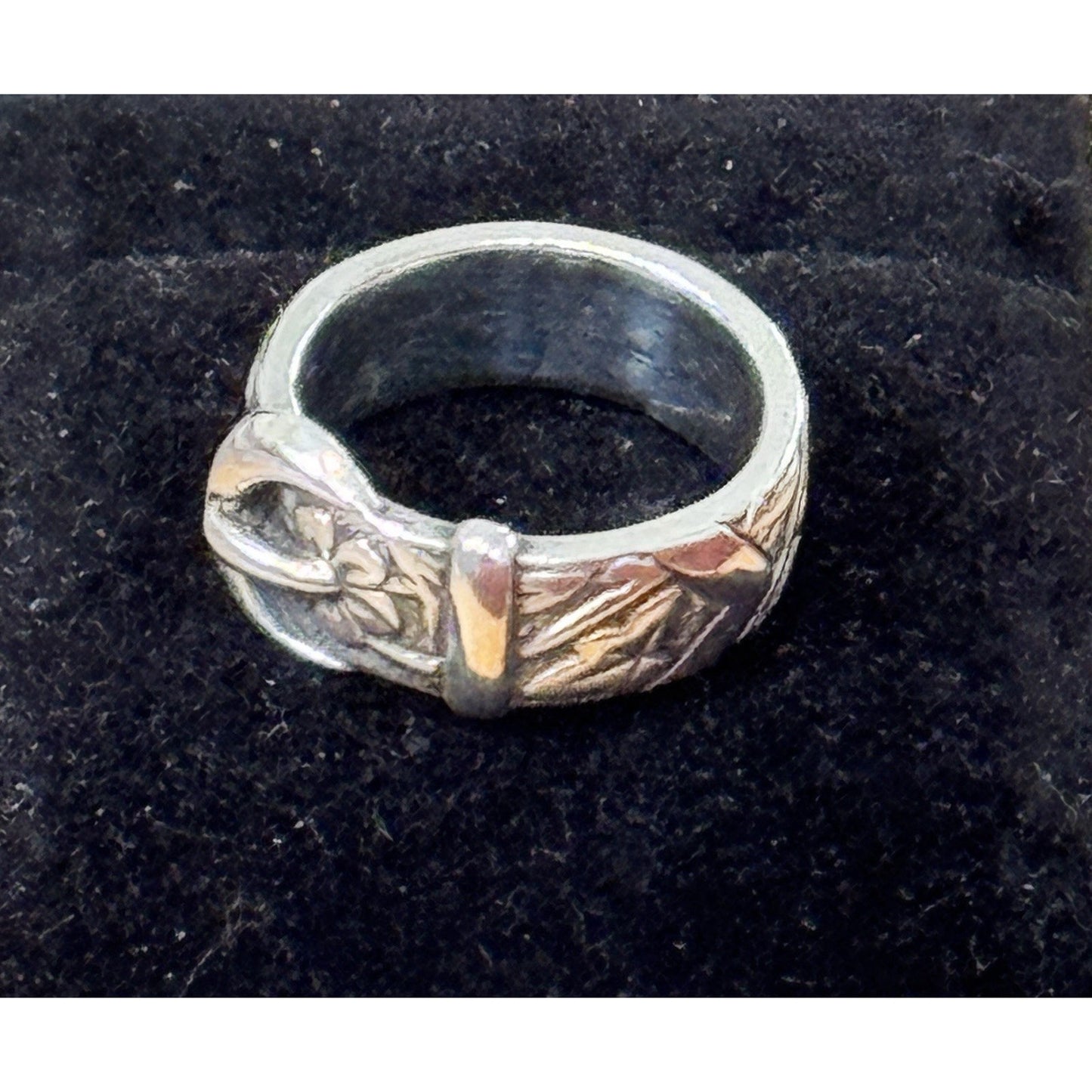James Avery Retired Belt Buckle Floral Ring Sterling Silver Ring Size 6.5