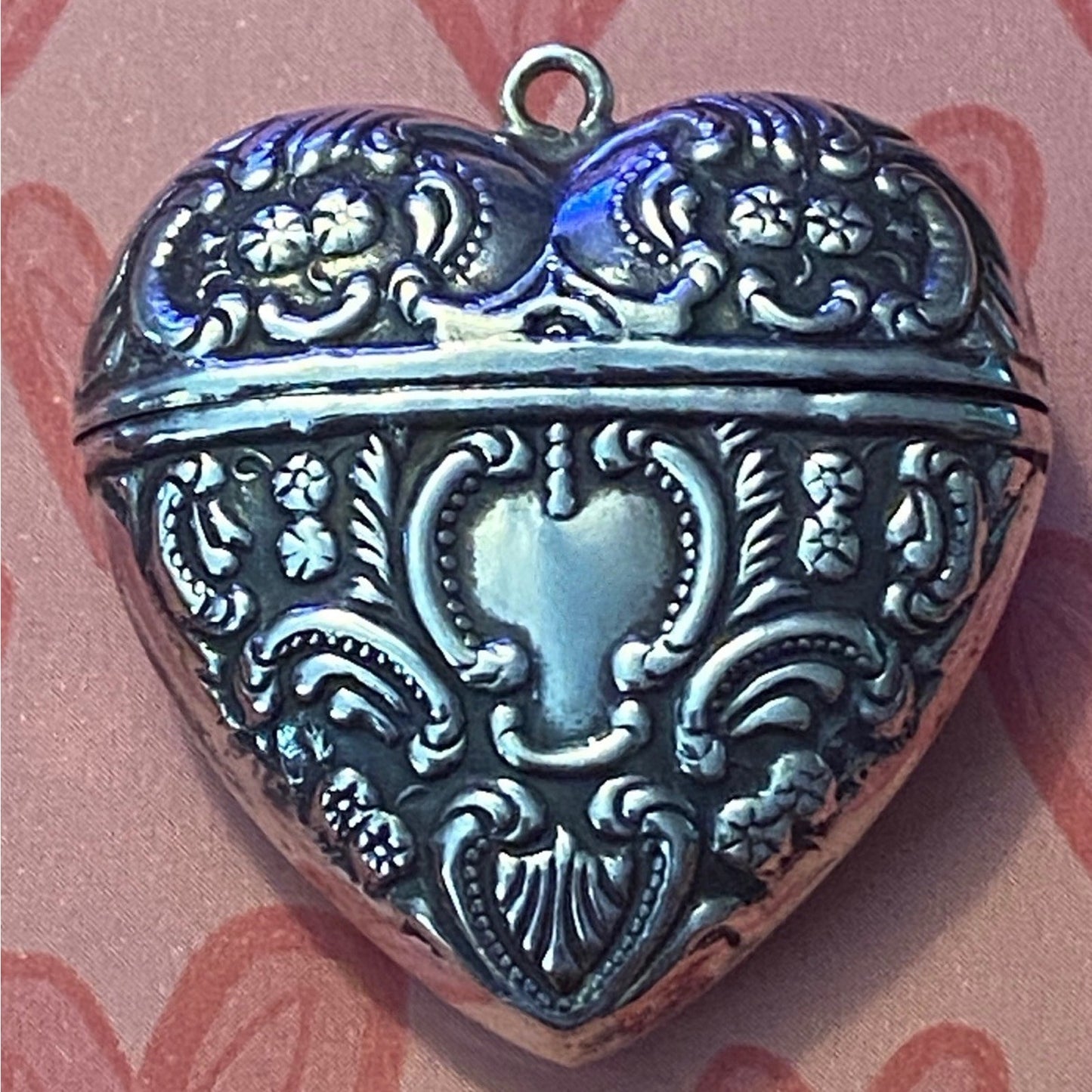 Vintage Victorian Heart Shaped Sterling Silver Repousse Match Safe Pendant 925