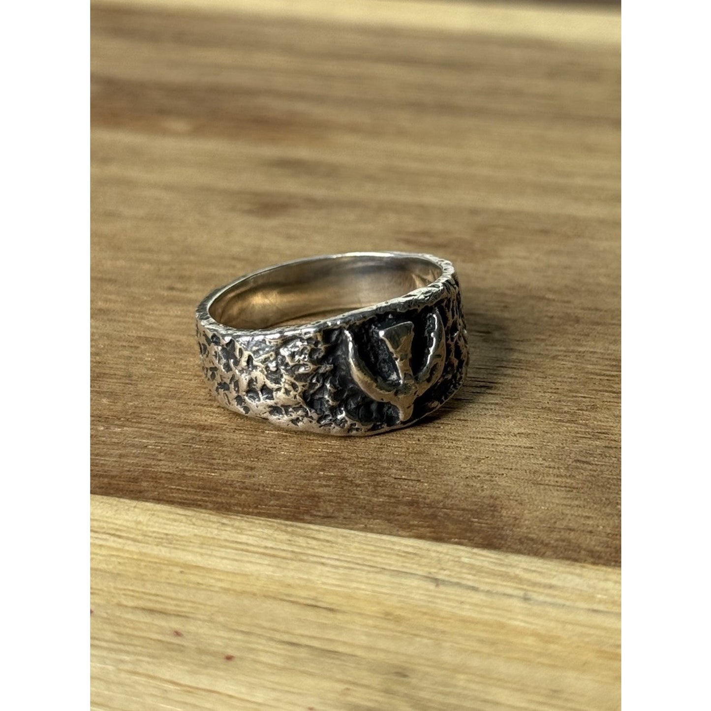 James Avery Retired Sterling Silver Descending Dove Textured Ring Size 10