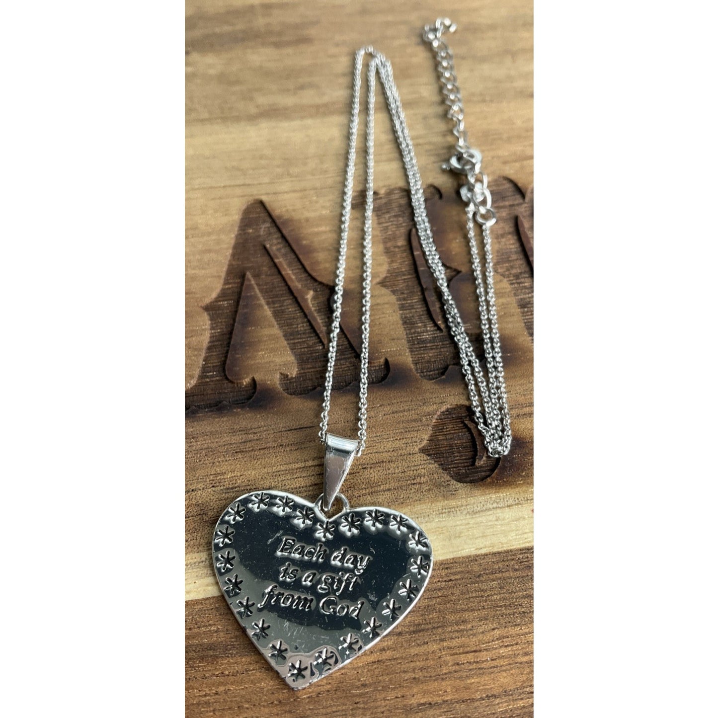 TH SU Sterling Silver Heart Pendant & Necklace “Each Day Is a Gift From God” 18”