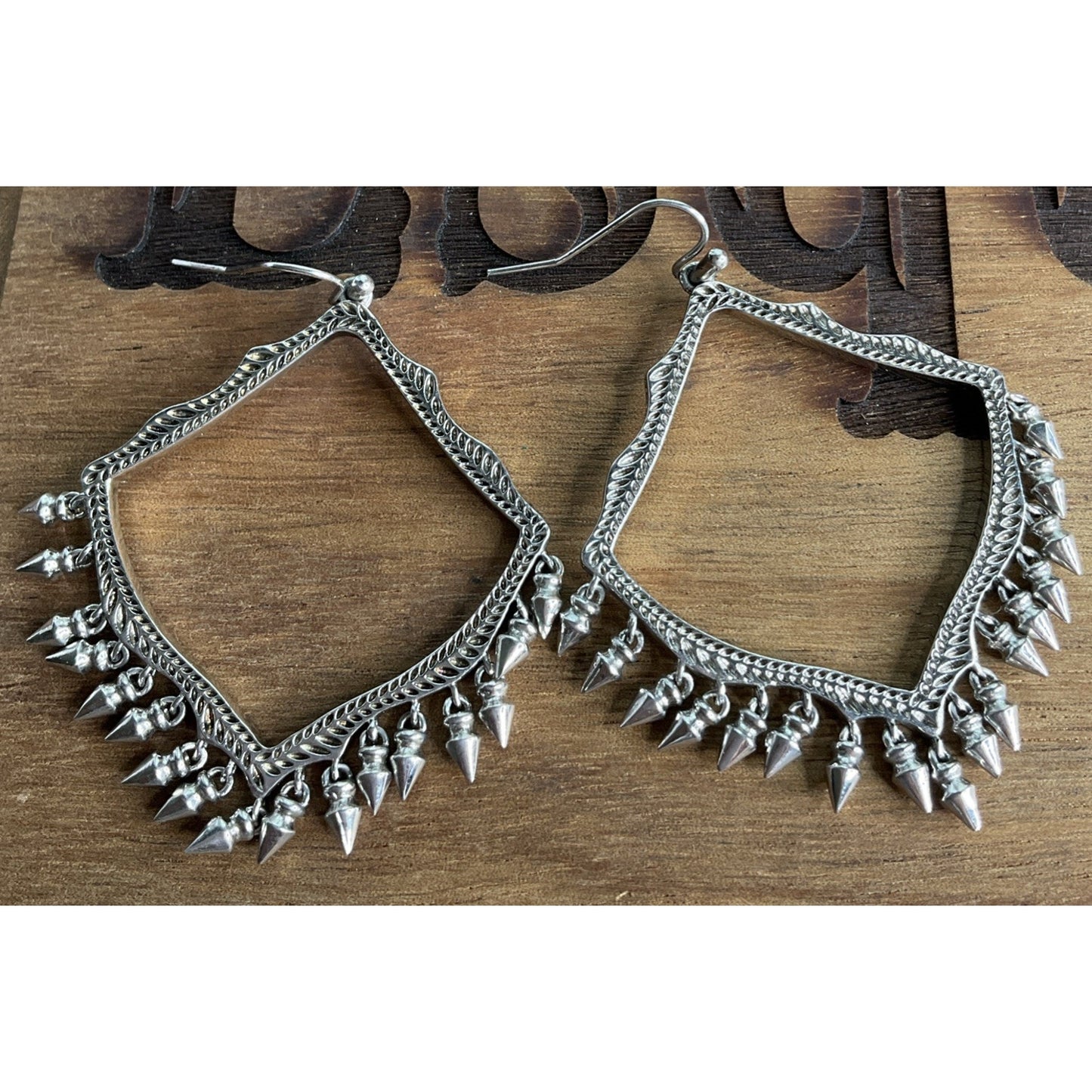 Retired Kendra Scott Geometric Silver Tone Dangle Lacy Fringe Earrings
