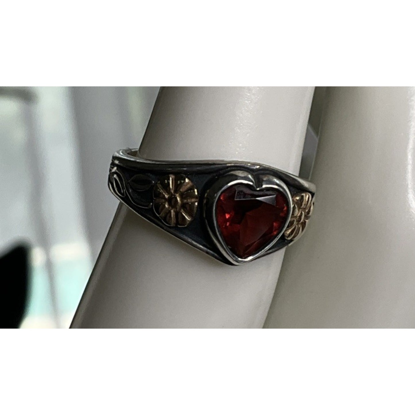 Retired James Avery Sterling Silver And 14k Gold Garnet Red Heart Ring Size 6