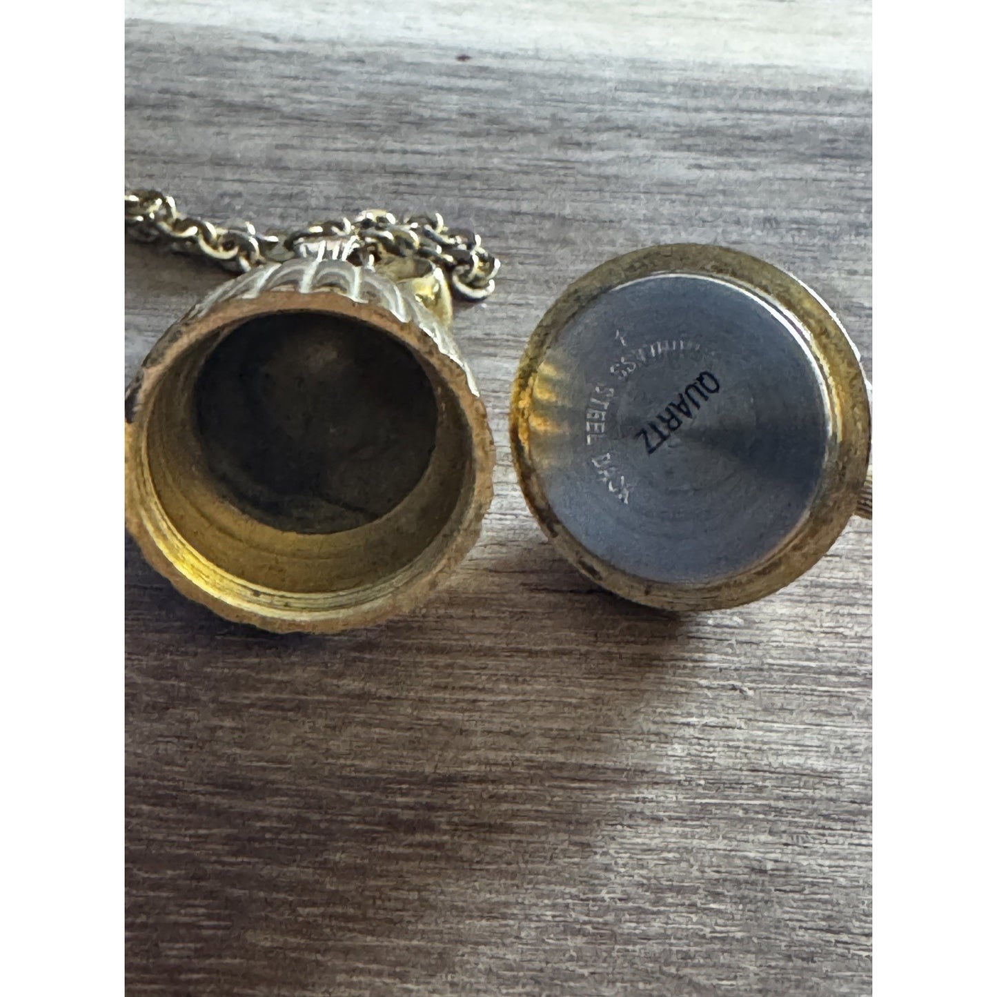 Vintage Joan Rivers Classics Quartz Bow Egg Watch Pendant On Gold Tone 30” Chain