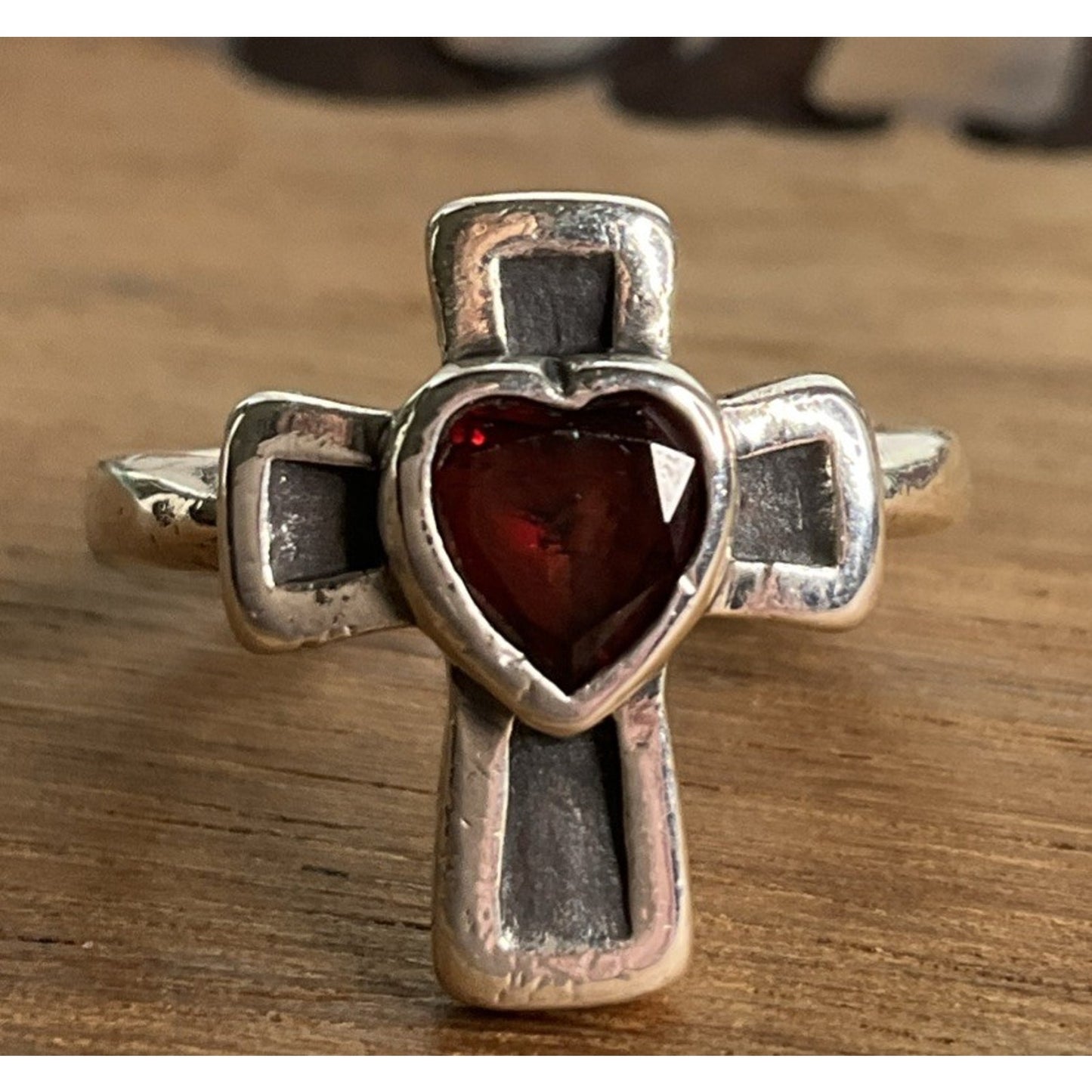 Retired James Avery Religious Garnet Heart Cross Sterling Silver Ring Size 5.5