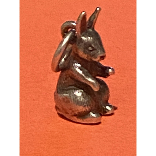 James Avery Retired Silver Detailed Cotton Tail Bunny Charm Pre-Owned