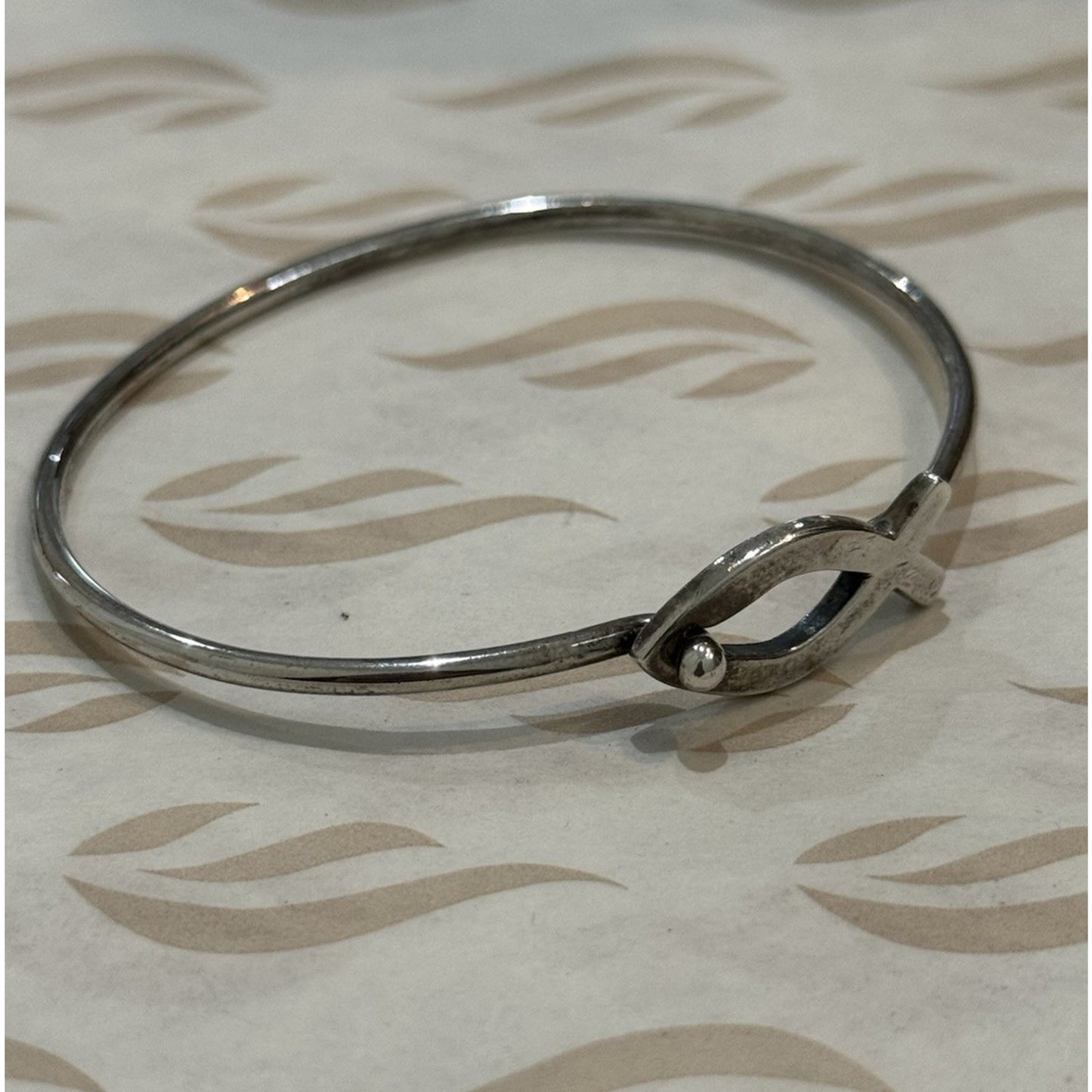James Avery Retired Ichthus Fish Sterling Silver Hook Bangle Bracelet Pre-Owned