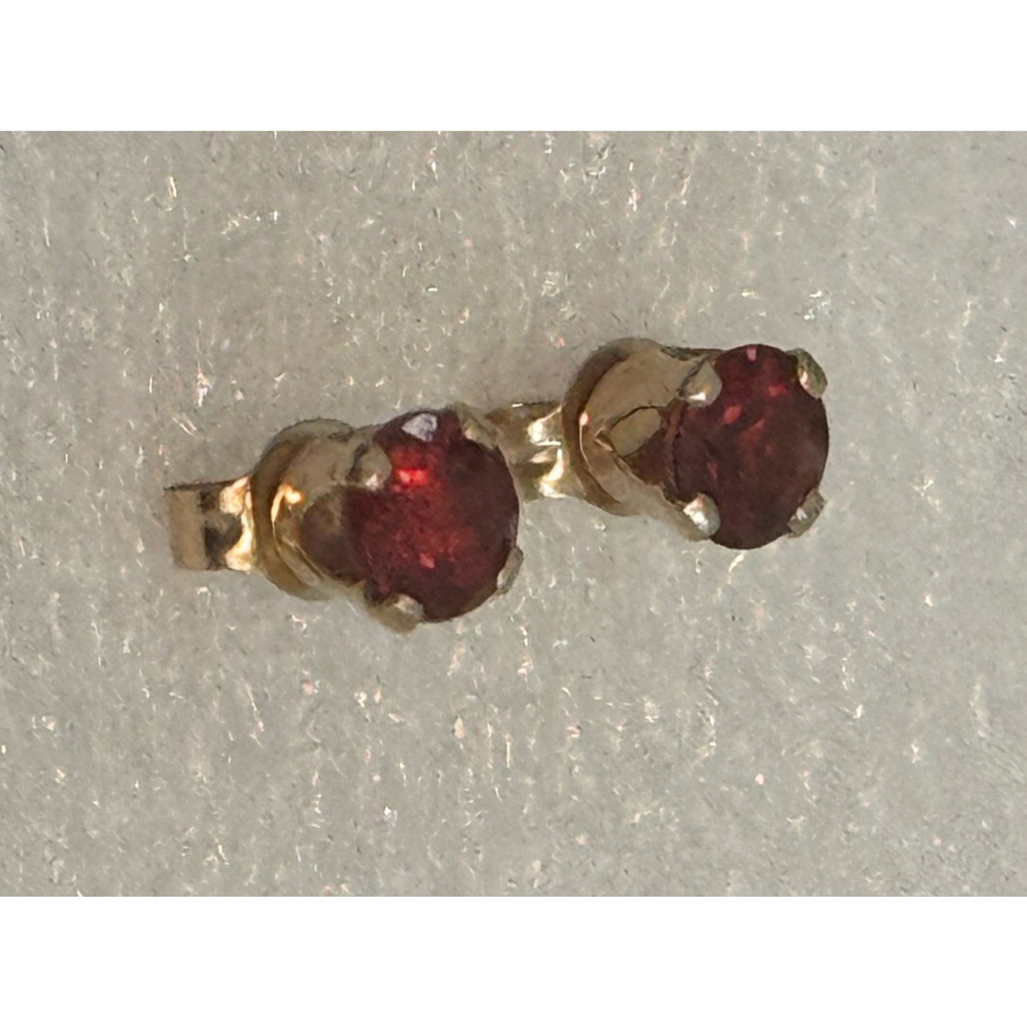 Vintage T&C 14k Gold Garnet Stud Earrings January Birthstone