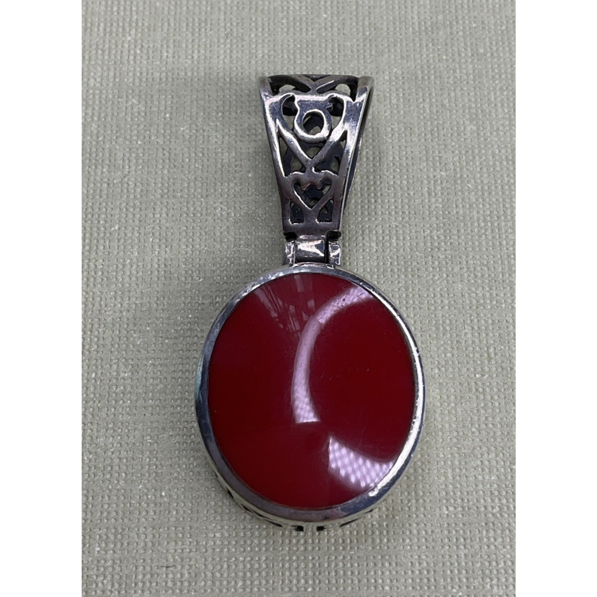 VintageSterling Silver Red Cabochon Pendant Ornate Filigree Bail