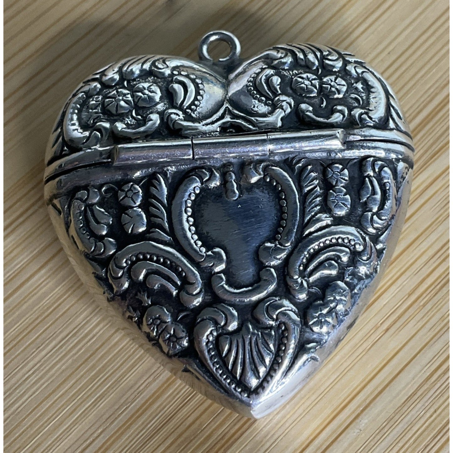 Vintage Victorian Heart Shaped Sterling Silver Repousse Match Safe Pendant 925