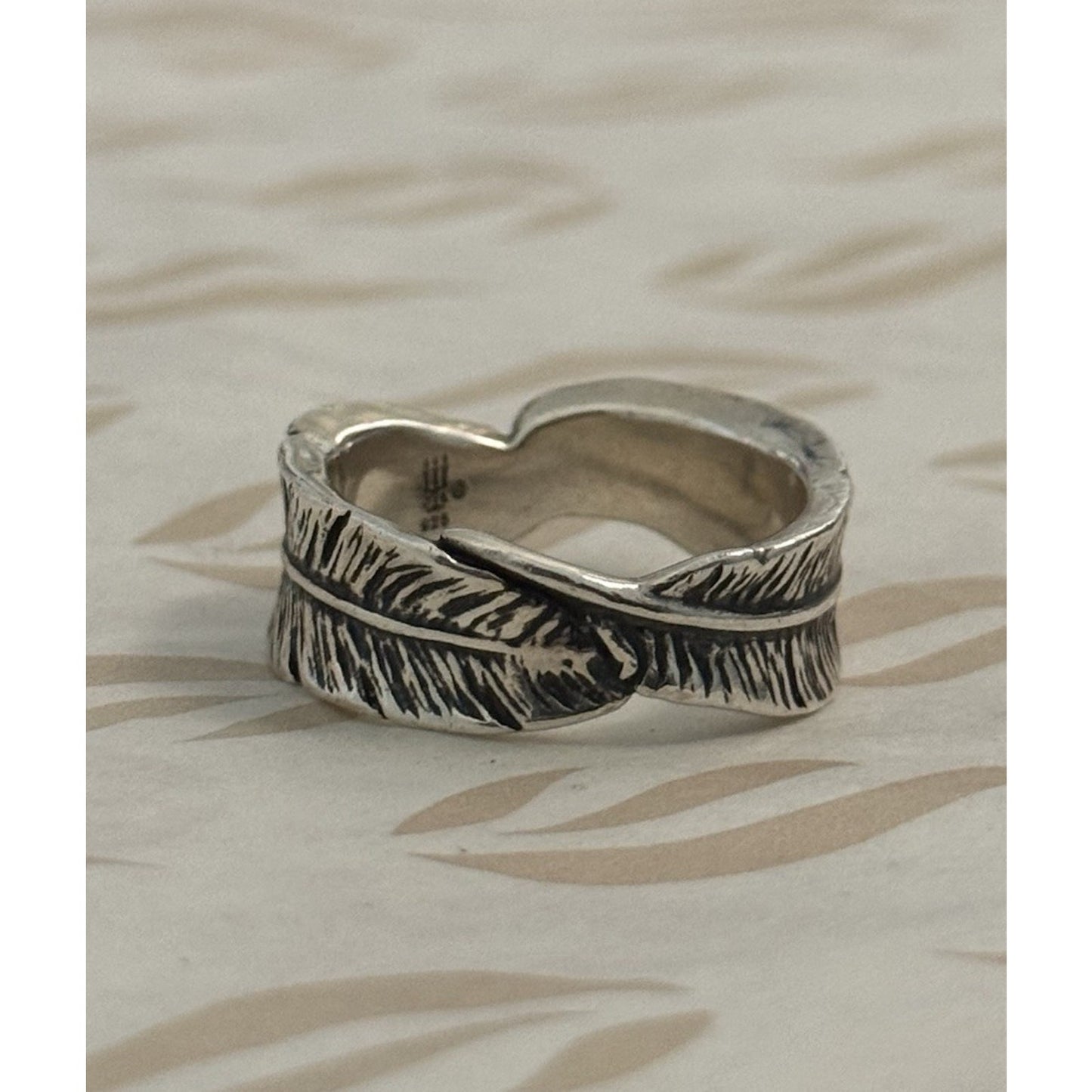 Pre owned James Avery Retired Sterling Silver Birds of A Feather Ring Size 8.5