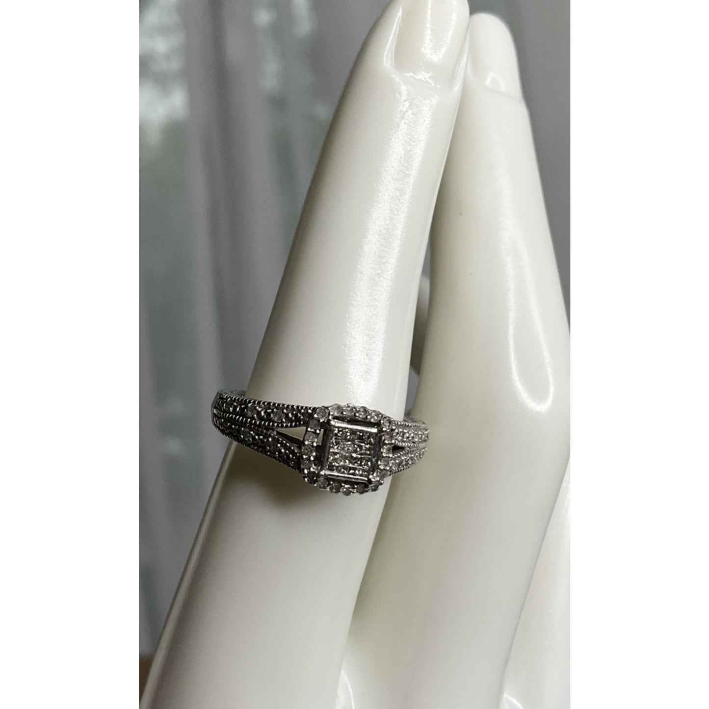Sterling Silver Cluster Ring 925 Size 7 Halo CZ Split Shank Bridal