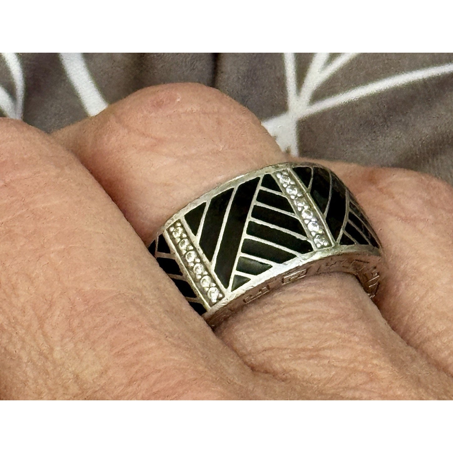 Belle Étoile Laguna Ring Sterling Silver Black Enamel Size 6.5 SOLD OUT