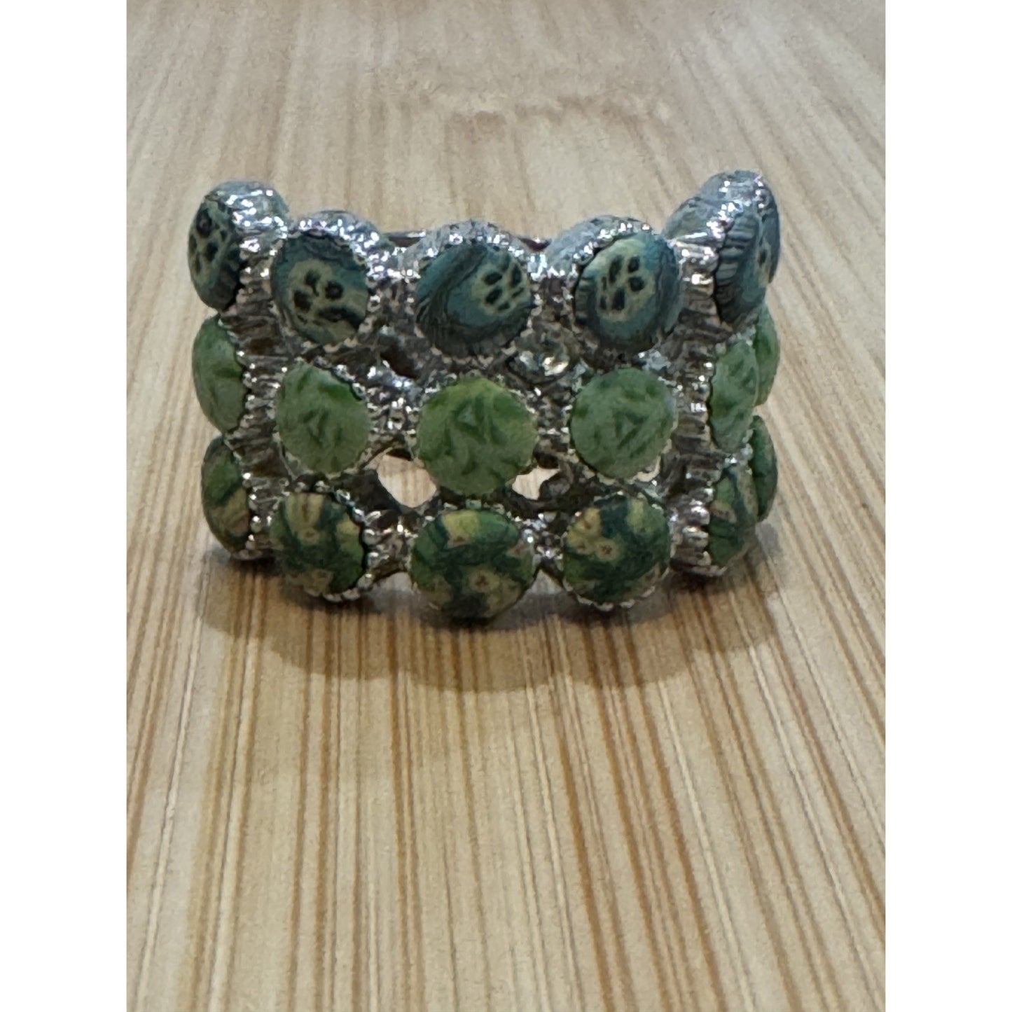 Viva Beads Green Hand Painted Statement Ring Silver Tone Wide Band Size 6.75