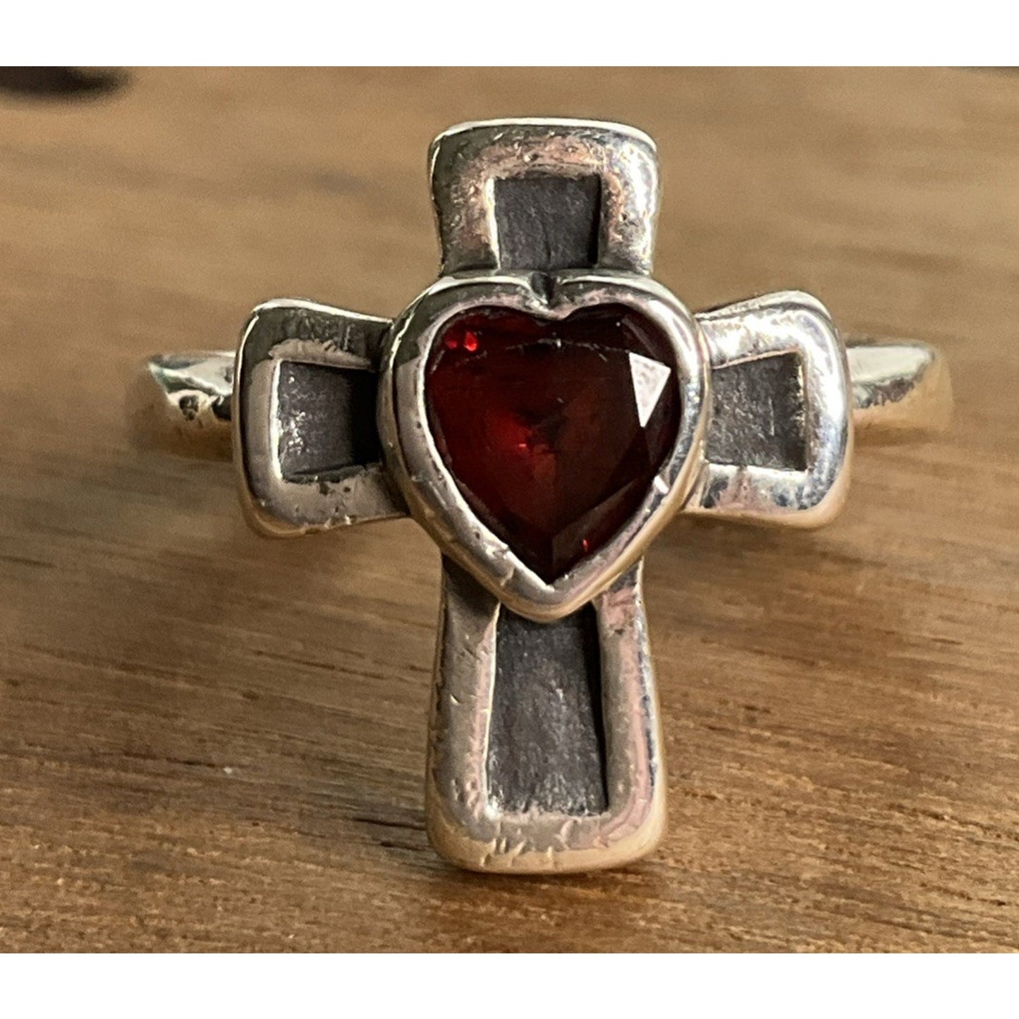 Retired James Avery Religious Garnet Heart Cross Sterling Silver Ring Size 5.5