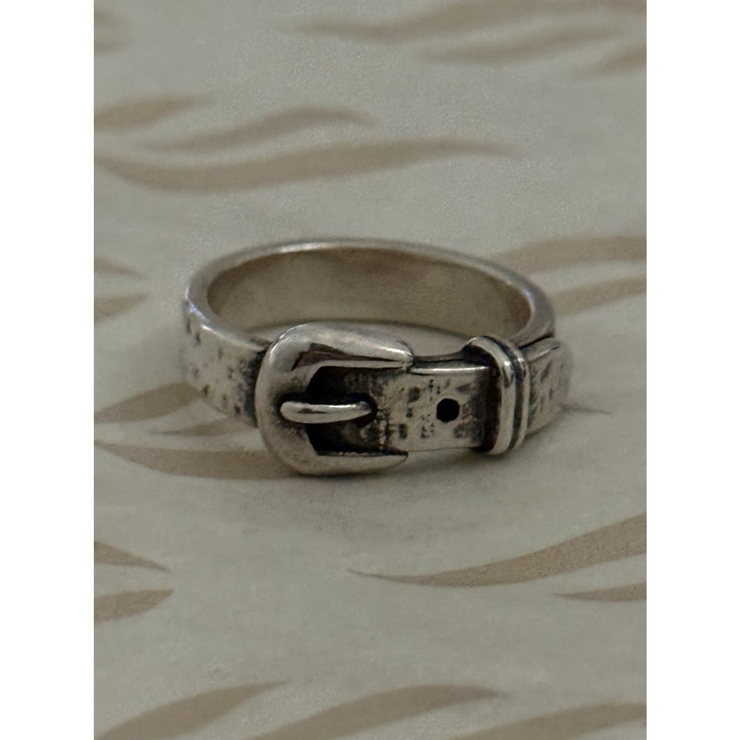 Pre owned James Avery Retired Sterling Silver Belt Buckle Ring Size 6.5