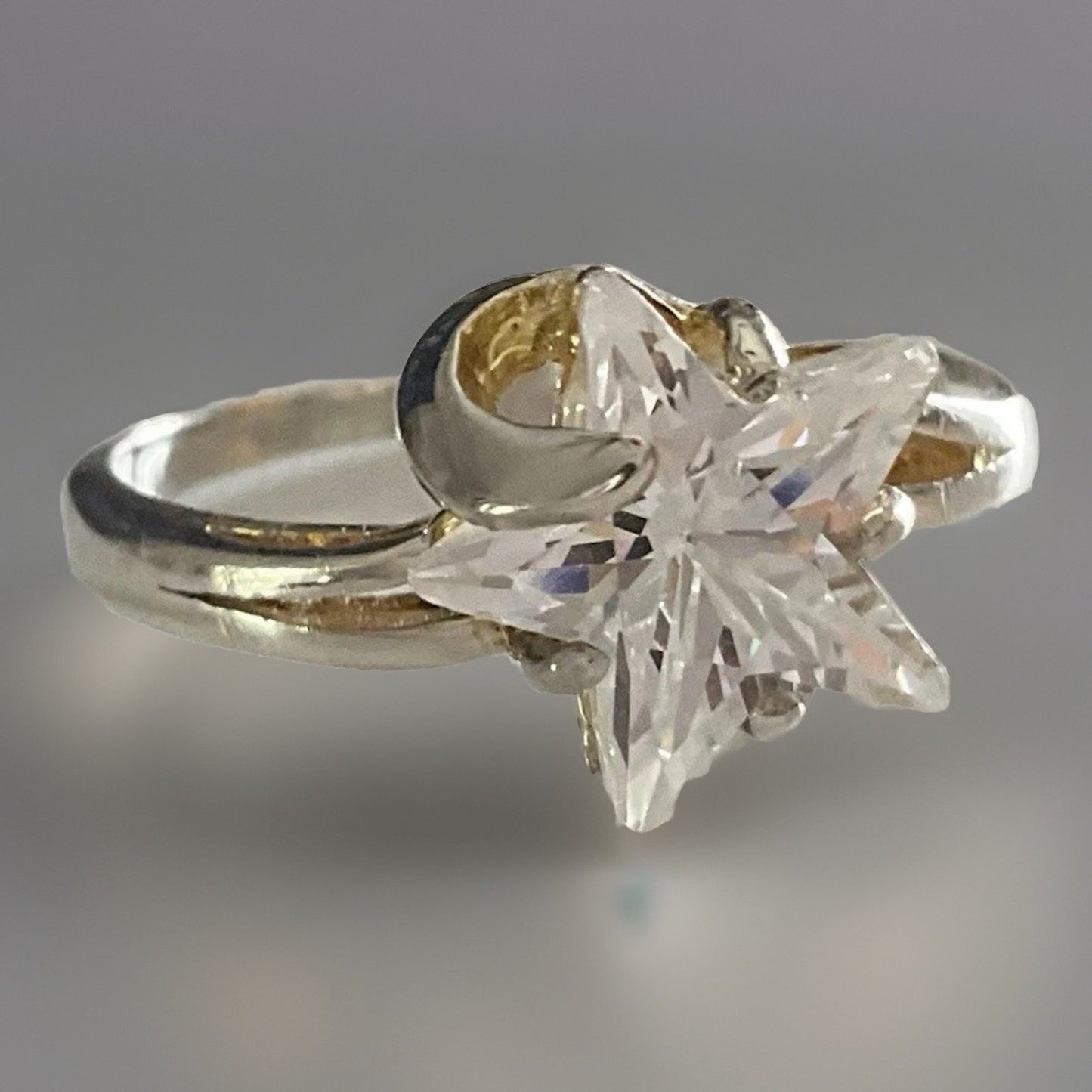 SETA Sterling Silver Star Ring 925 Clear CZ Star Statement Ring Size 8