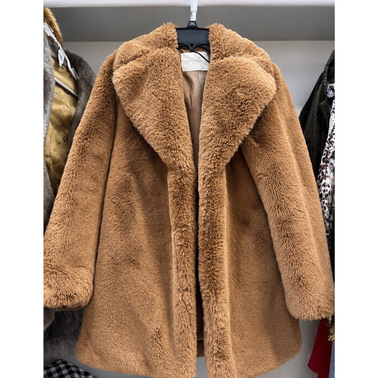 ZARA Women’s Faux Fur Teddy Coat Size S Camel Tan Plush Oversized Winter Jacket