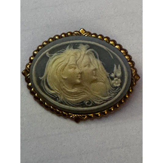 Antique Victorian Revival Cameo Brooch Gold Tone Pressed Glass c1900
