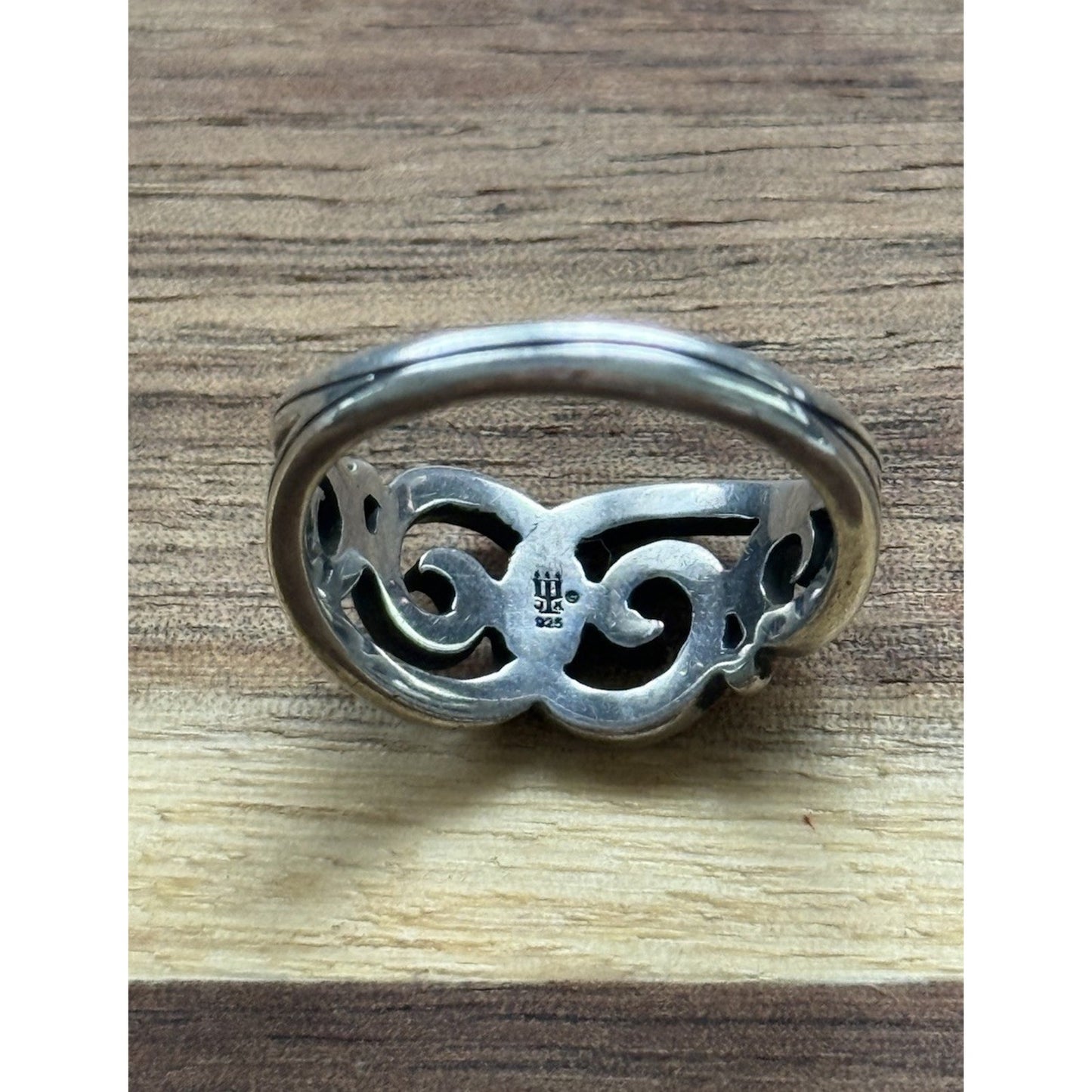 James Avery Retired Sterling Silver Swirl Gentle Waves Ring Size 6.5