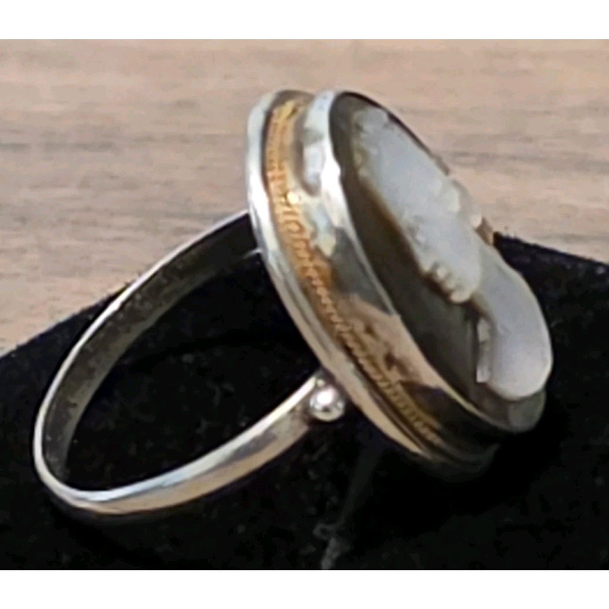 Vintage 800 Silver Cameo Mother Of Pearl Two Tone Twisted Ring Sz 6.75