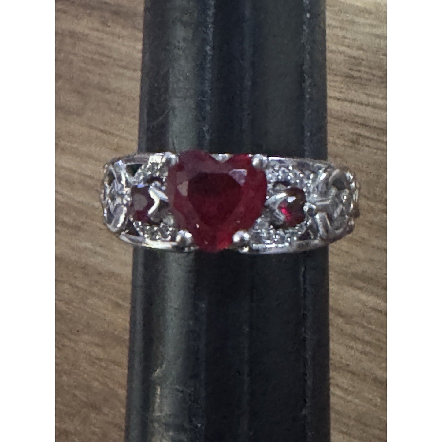Sterling Silver Lab Created Red Heart Gemstone Ring 925 Filigree Size 8.5, 5.5g