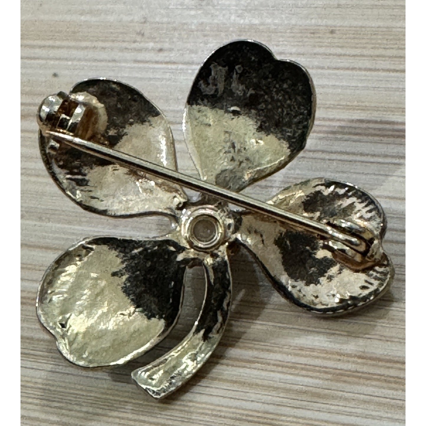 Vintage Green Enamel Shamrock Four Leaf Clover With Pearl Lucky Pin Brooch