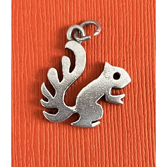 James Avery Retired Sterling Silver Large Squirrel Pendant Pre-Owned