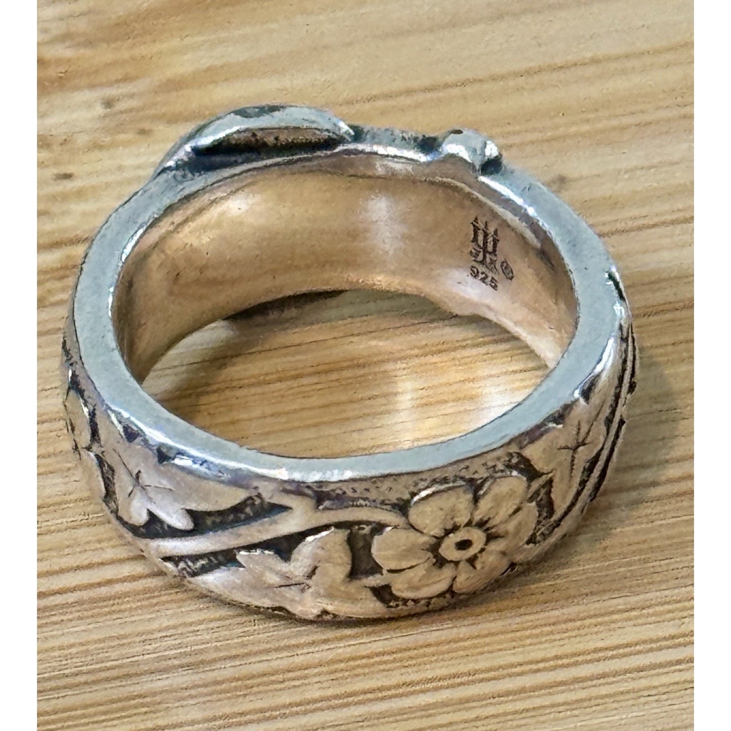 James Avery Retired Belt Buckle Floral Ring Sterling Silver Ring Size 6.5