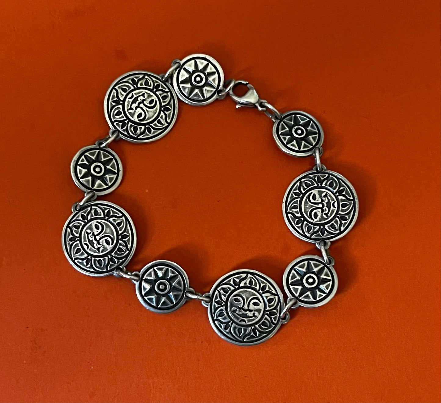 Pre-Owned James Avery Retired Rare & HTF Sterling Silver Sun Celestial Link Bracelet