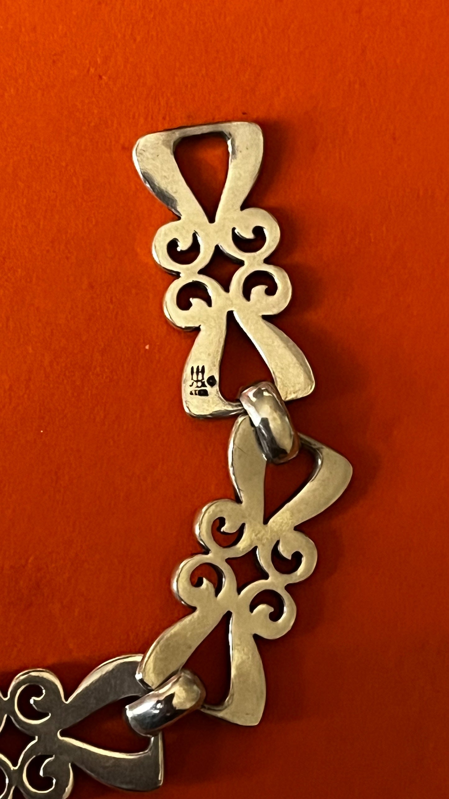 Pre-Owned James Avery Retired Sterling Silver Scroll Bracelet