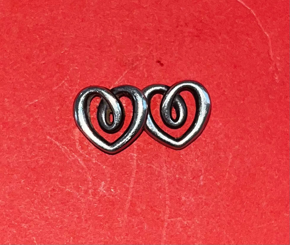 Pre-Owned James Avery Retired Sterling Silver Heart Strings Earrings