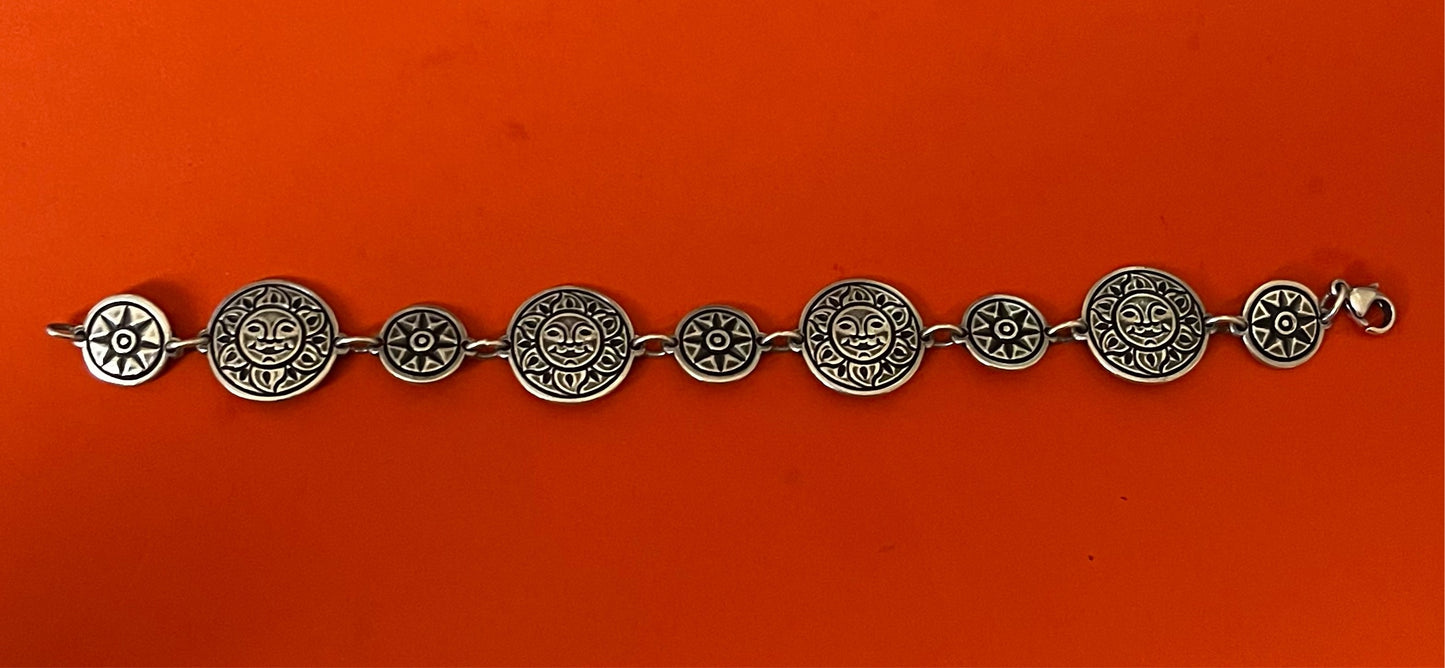 Pre-Owned James Avery Retired Rare & HTF Sterling Silver Sun Celestial Link Bracelet