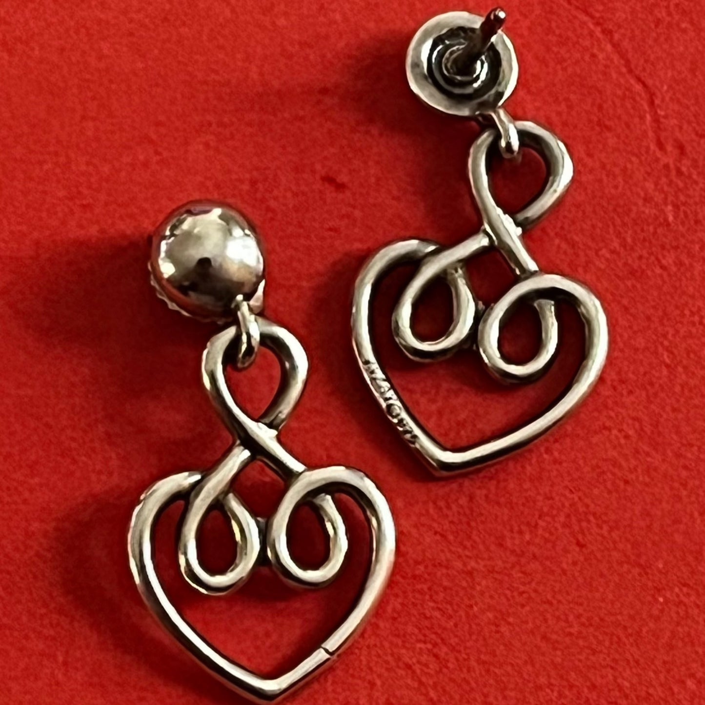 Pre-Owned James Avery Retired Sterling Silver Heart Scroll Post/Dangle Earrings