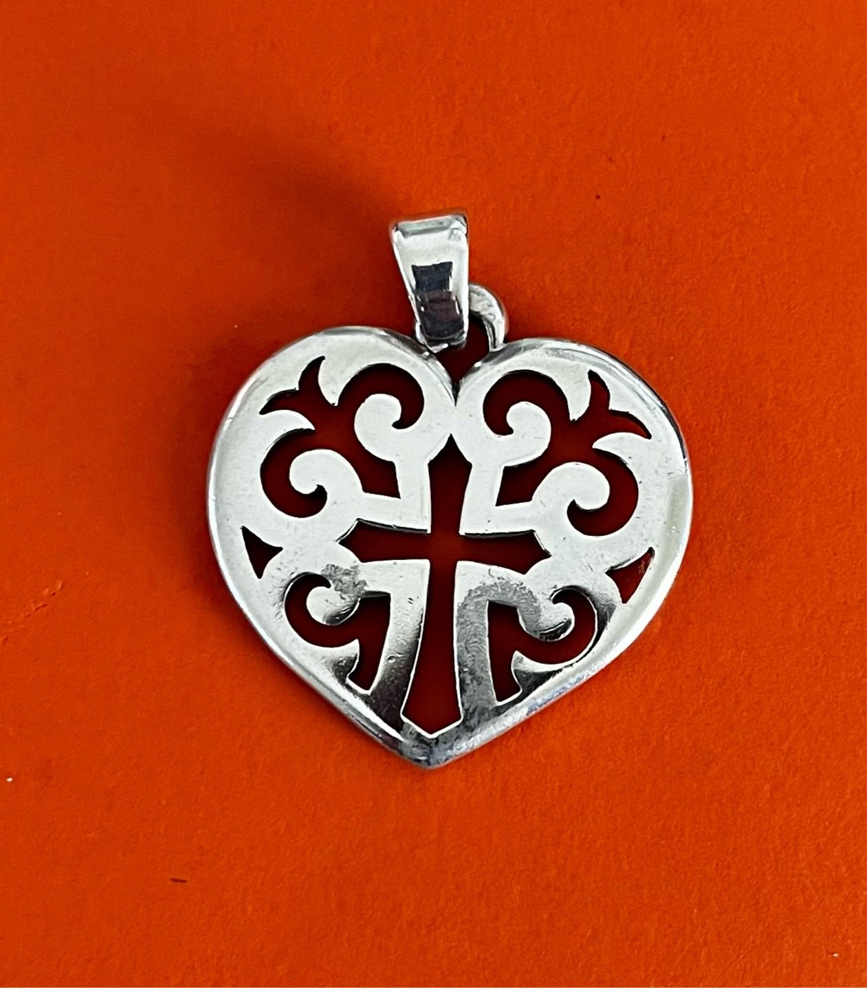 Pre-Owned Retired James Avery Silver Large Regal Heart Pendant