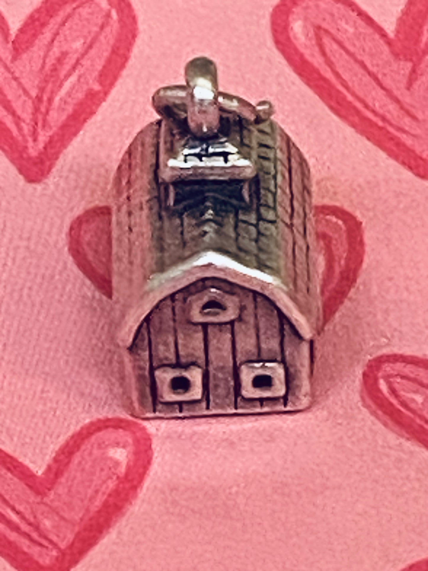 Pre-Owned James Avery Rare & HTF Silver 3D Barn Charm