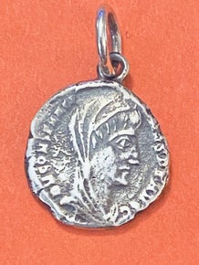 Pre-Owned James Avery Retired Silver Roman Coin Charm