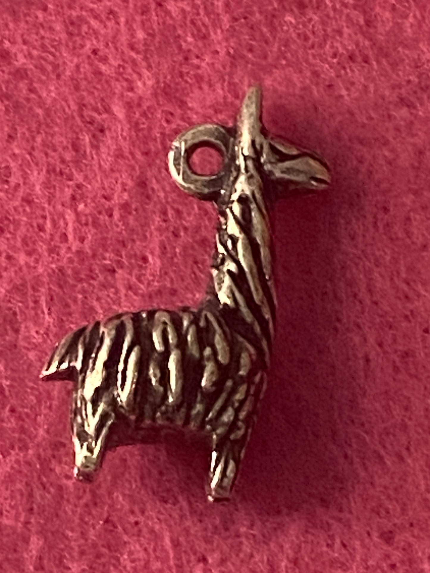 Pre-Owned James Avery Retired Silver Llama Charm