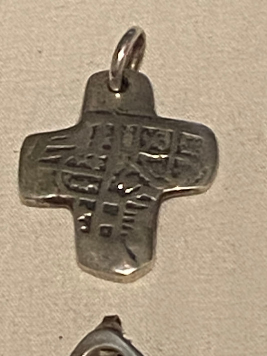 Pre-Owned James Avery Retired & HTF PIECES OF EIGHT Silver Cross Pendant