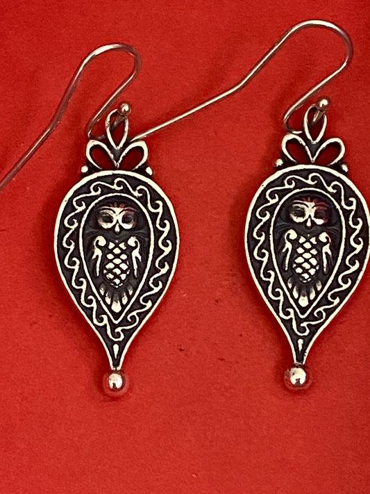 Pre-Owned James Avery Retired Paisley Owl Earrings