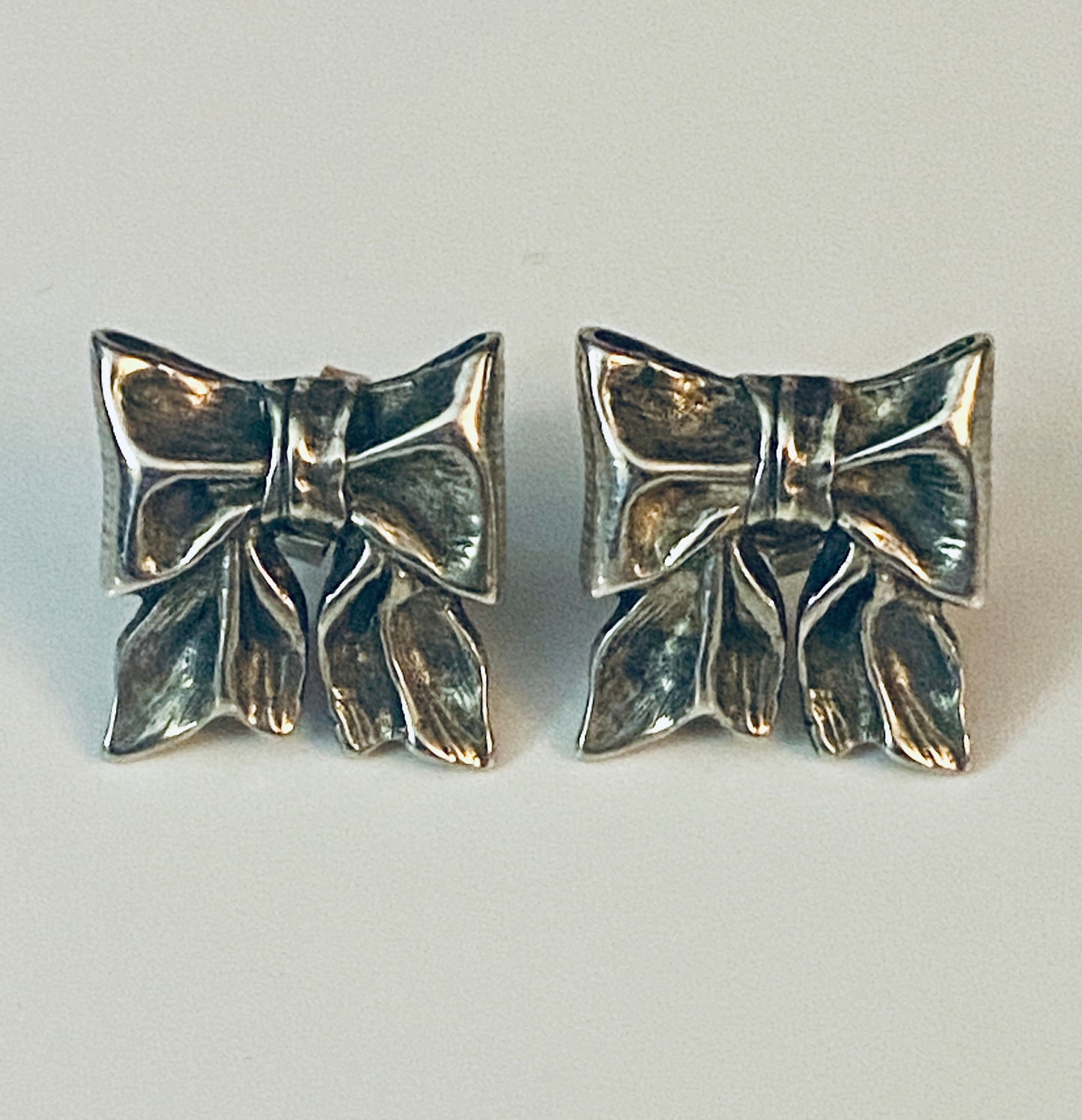 Pre Owned Retired HTF Silver Bow Post Earrings