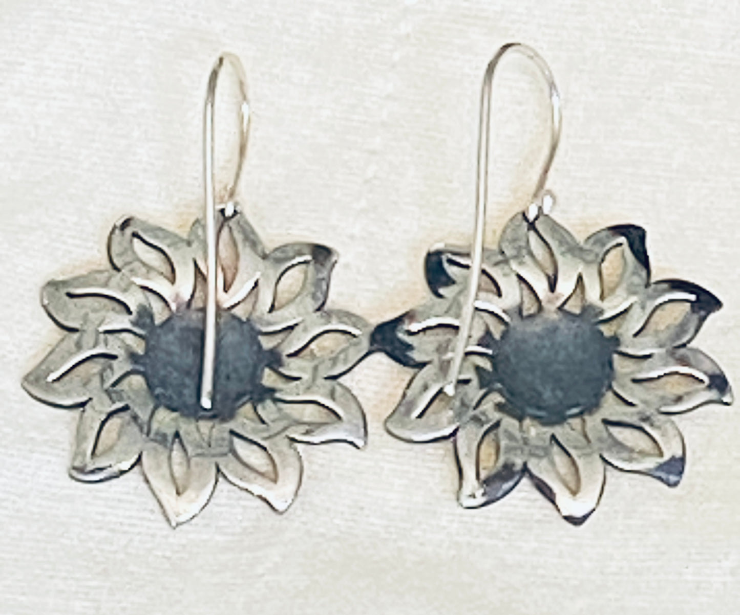 Pre-Owned Retired James Avery You Are My Sunshine Earrings